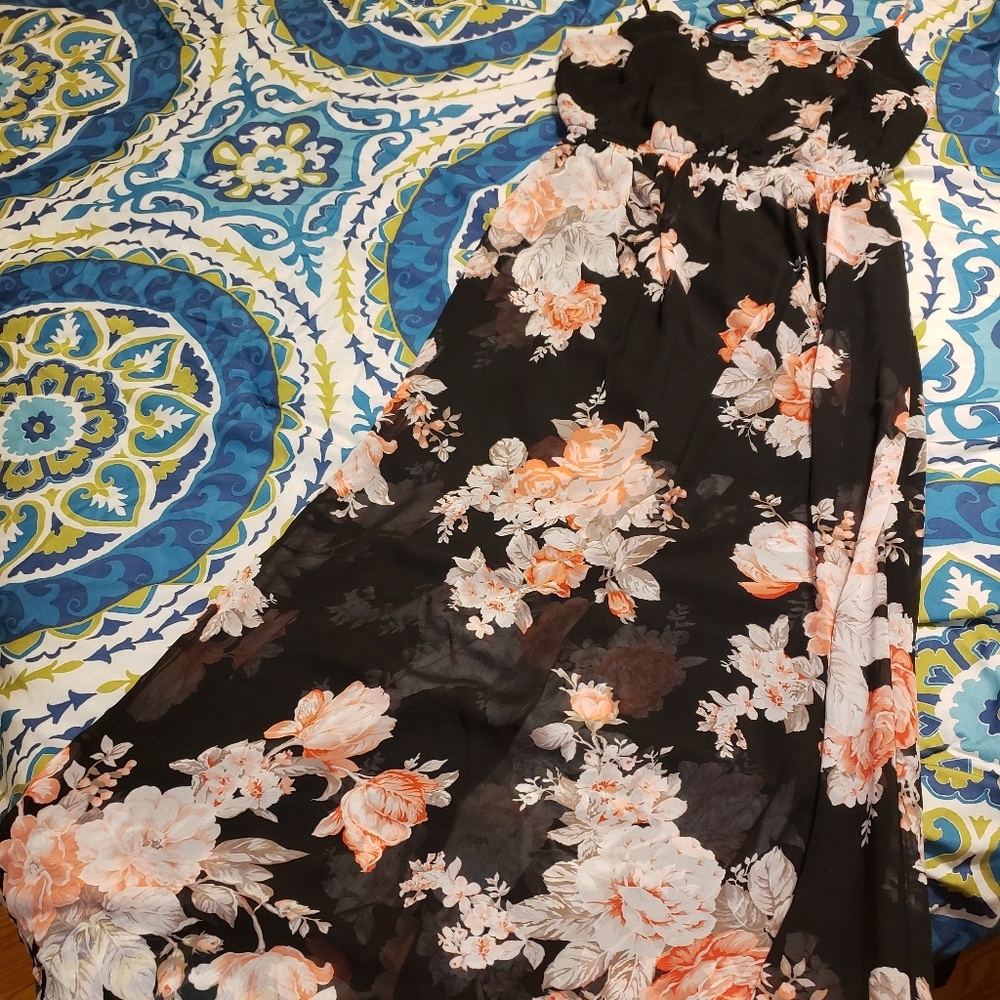 Maxi dress! Sheer from mid thigh